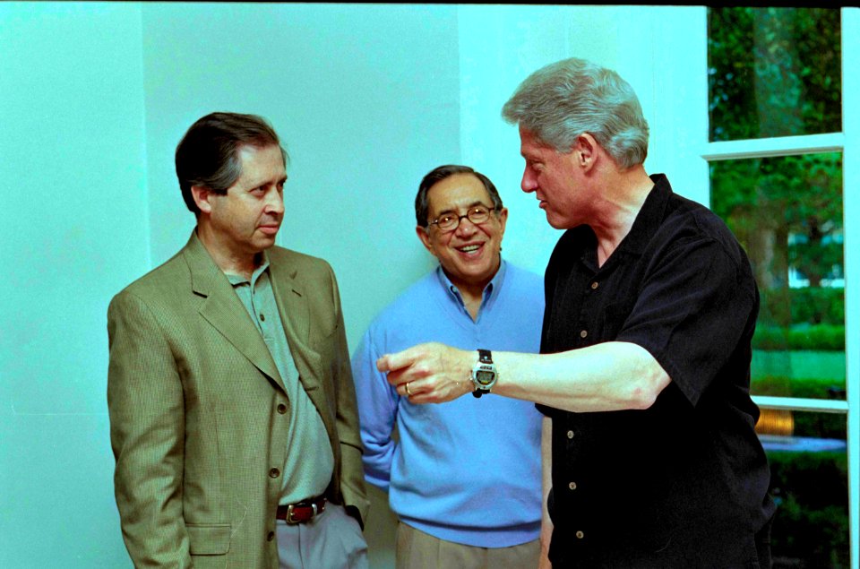 President William Jefferson Clinton at a movie screening outside the Family Theatre of the White House (29)