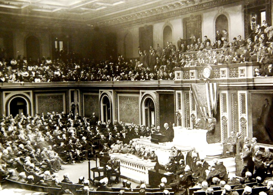 President Wilson delivers message to U.S. Congress about the German U-boat war, 1916 (36292070663)