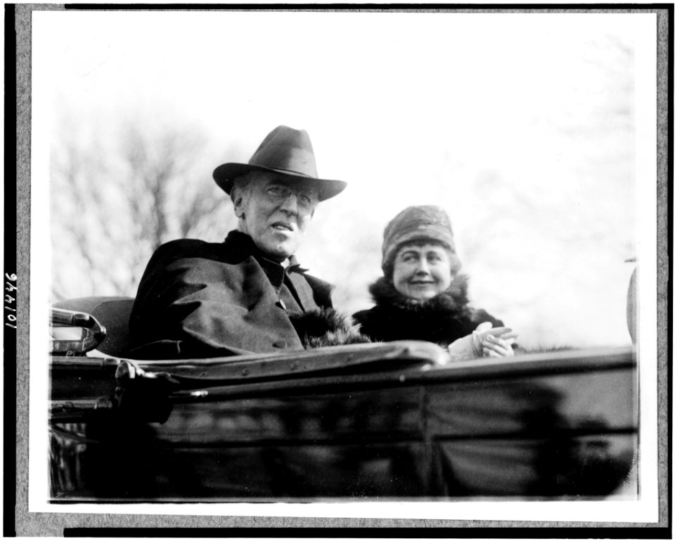 President Woodrow Wilson, half-length portrait, facing right, in automobile, with his second wife LCCN90712437