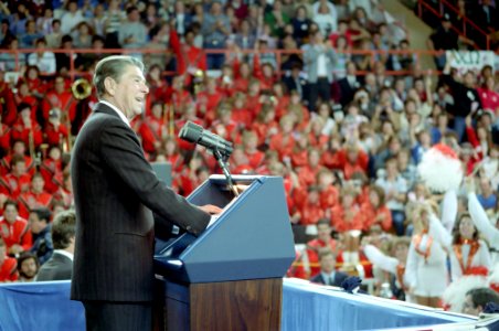 President Ronald Reagan giving a speech to students on foreign policy issues at Bowling Green State University in Ohio