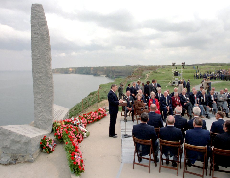 President Ronald Reagan giving speech on the 40th Anniversary of D-Day (cropped)