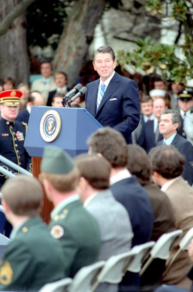 President Ronald Reagan makes remarks at a welcoming ceremony for the freed American hostages on the South Lawn