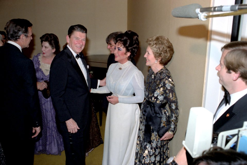 President Ronald Reagan, Nancy Reagan, George H. W. Bush, Elizabeth Taylor, and Maureen Stapleton