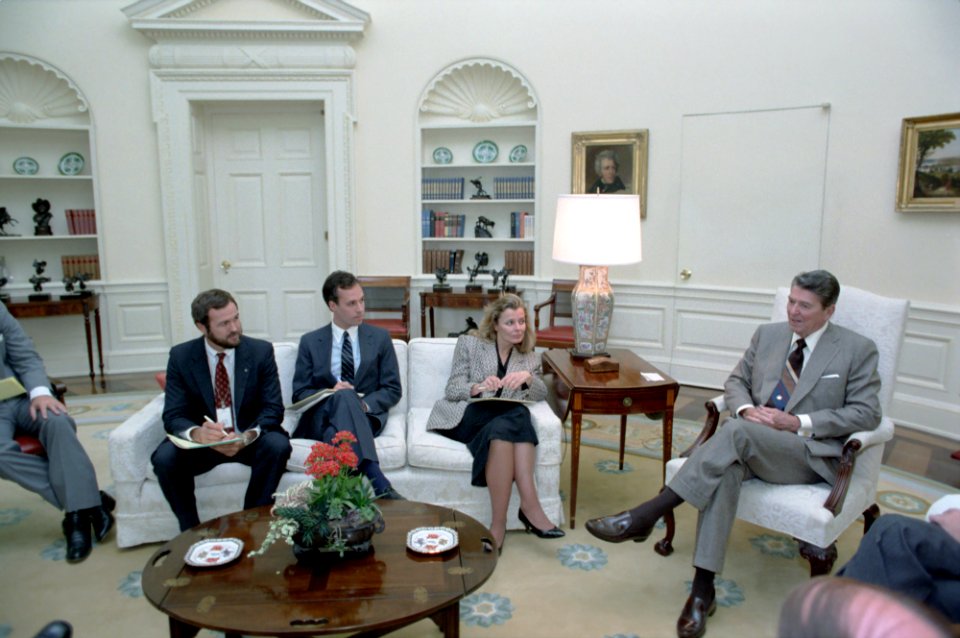 President Ronald Reagan meeting with speechwriters