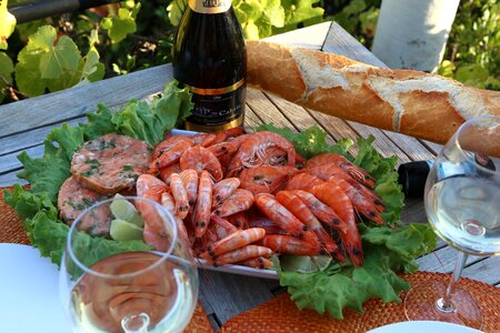 Wine served food