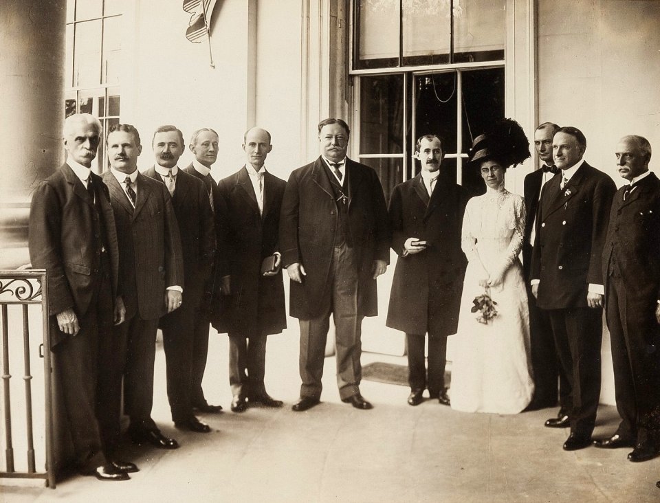 President Taft with the Wright Brothers, 1909