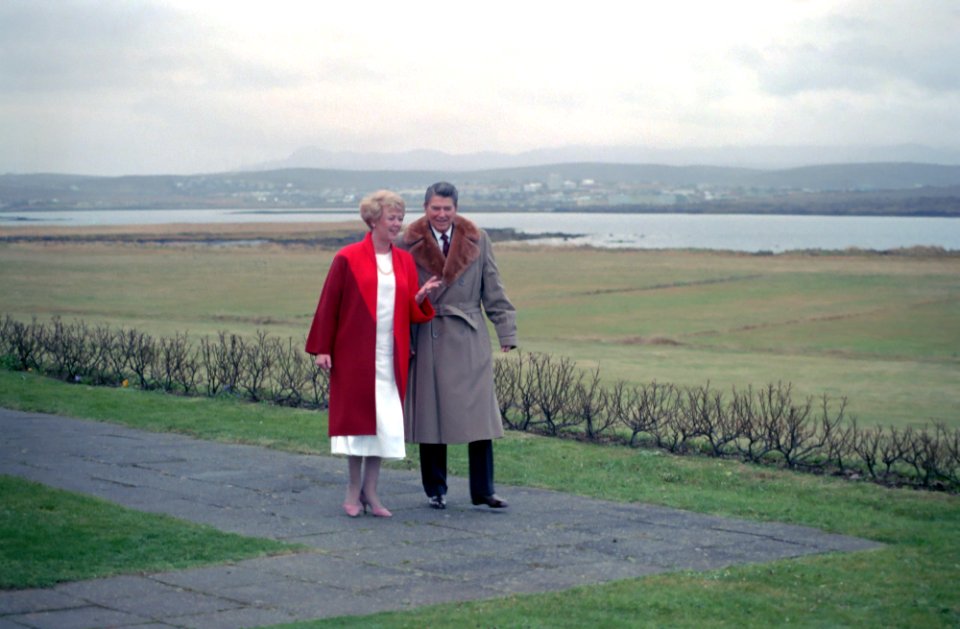 President Ronald Reagan walks with President Vigdis Finnbogadottir of Iceland