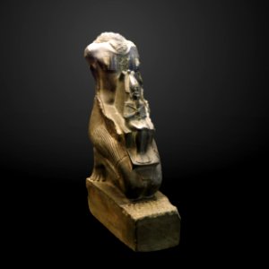 Priest Hor Neferibremen carrying Osiris-Eg 9-P8050552-gradient