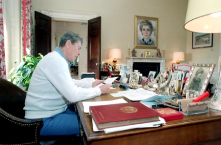 President Ronald Reagan working on State of the Union Speech in the Residence Office photo