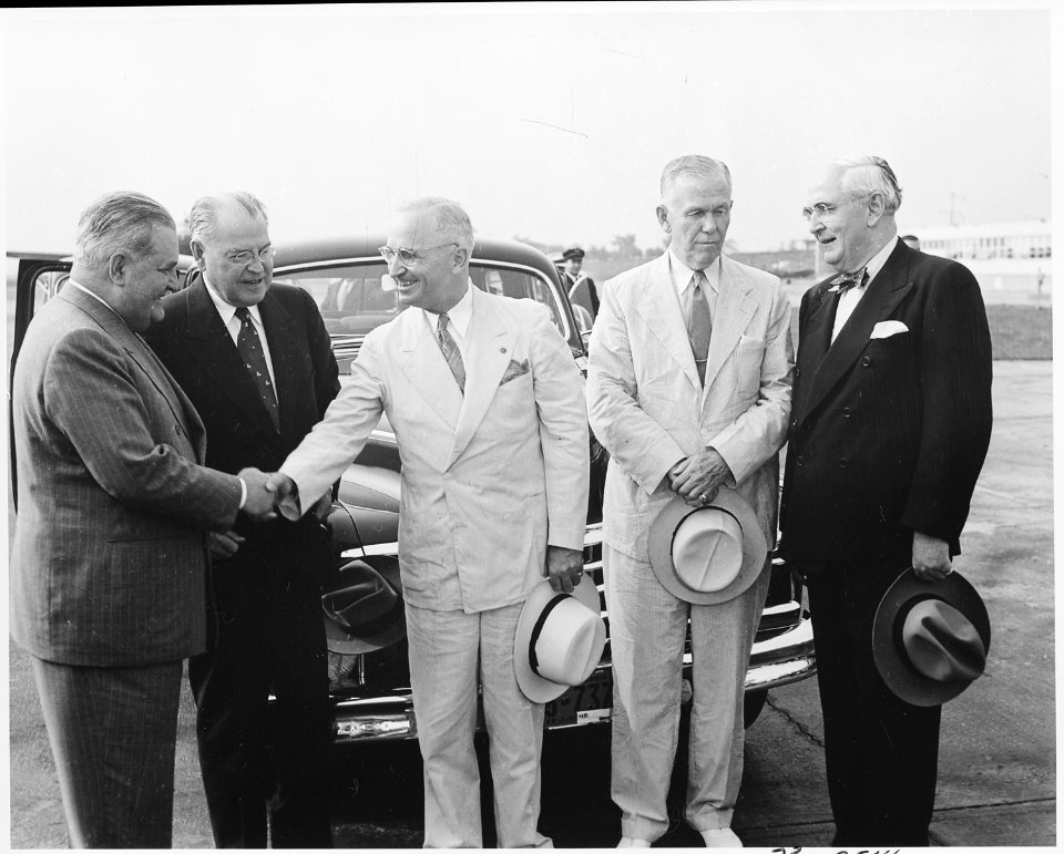President Truman sees off Secretary of State George Marshall and two delegates at National Airport in Washington, D.... - NARA - 199695