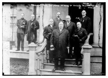 President Taft, Sec'y Knox at home of Ansley Wilcox, Buffalo LCCN2014688051
