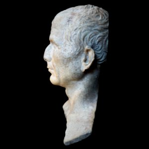 Presumed bust of caesar-RHO.2007.05.1939-IMG 9353-black