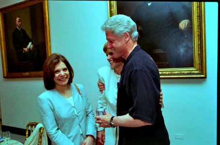 President William Jefferson Clinton at a movie screening outside the Family Theatre of the White House (20)