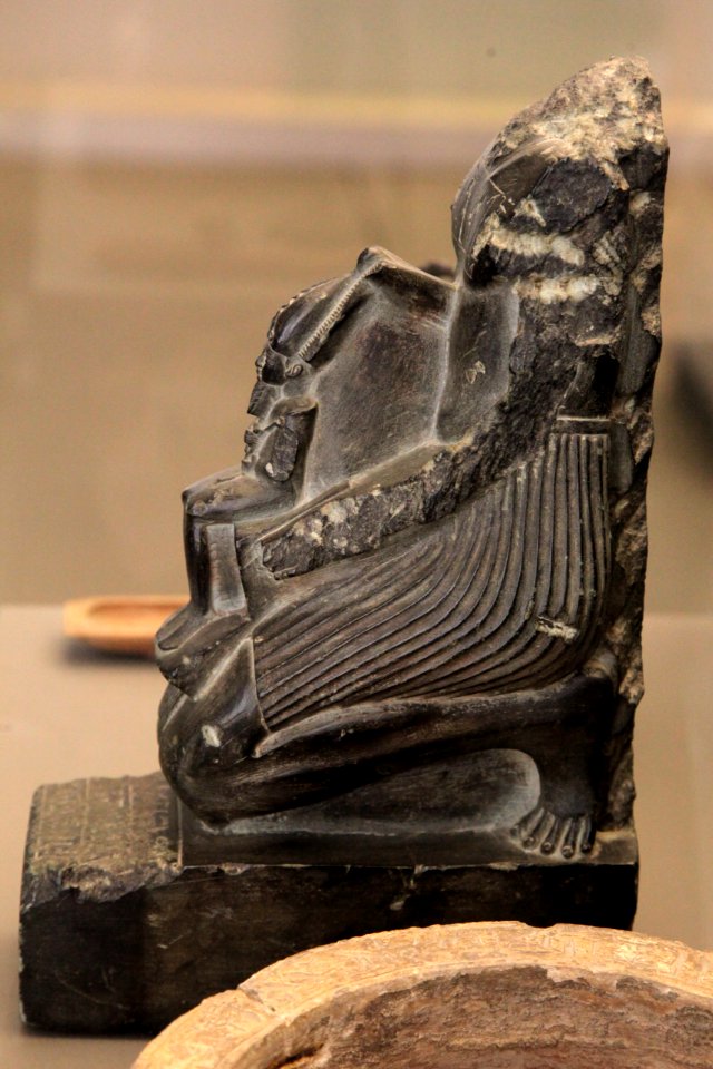 Priest Neferibremen carrying Osiris-MAHG Eg 9-IMG 9563