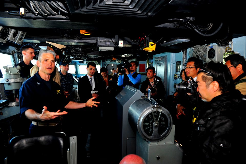 Press conference-media tour aboard USS Blue Ridge 150331-N-NT747-067
