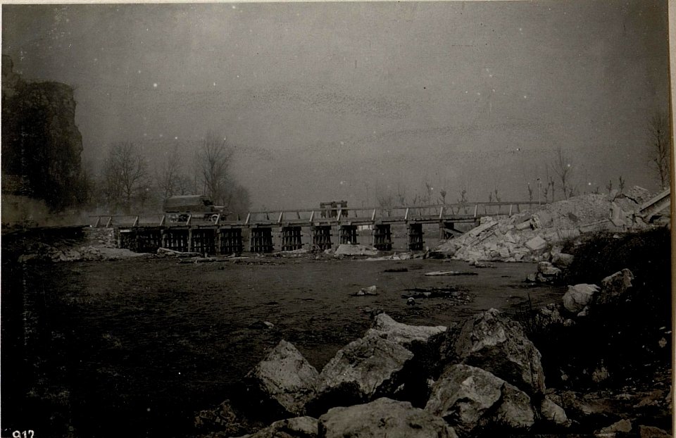 Primolano.Hergestellte Notbrücke. (BildID 15636732)