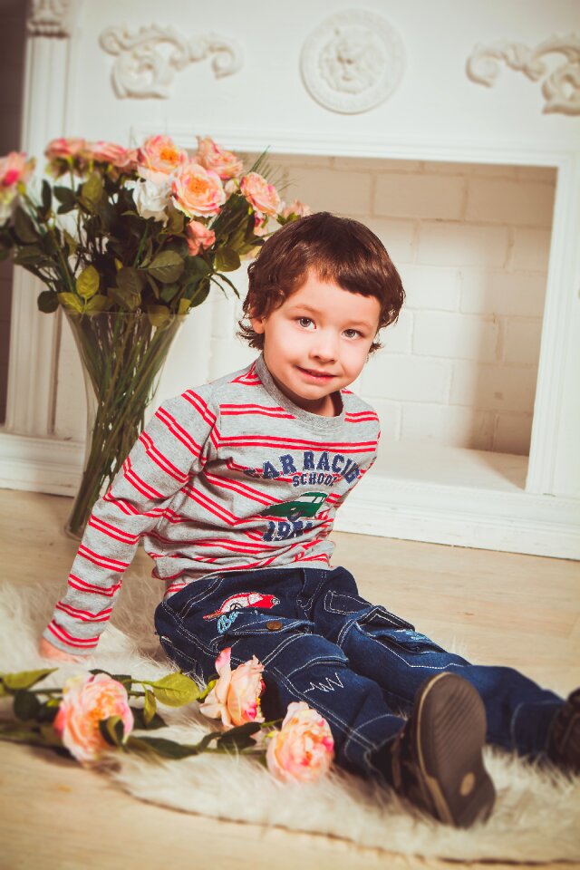 Flowers fireplace kids