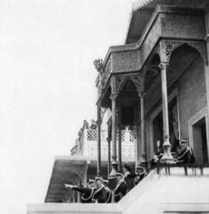 Primoli, Giuseppe - Die königliche Tribüne an der Pferderennstrecke (Zeno Fotografie)