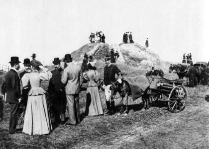 Primoli, Giuseppe - Zusammenkunft auf der via Appia zum Beginn der Fuchsjagd (Zeno Fotografie) photo