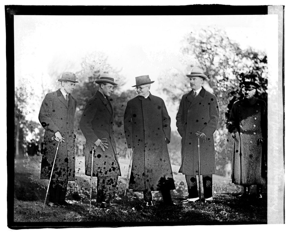 Prince of Wales & V.P. Marshall at Mt. Vernon LCCN2016827222