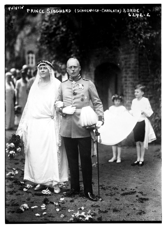 Prince Sieghard (Schoenaich-Carolath & Bride) LCCN2014717597
