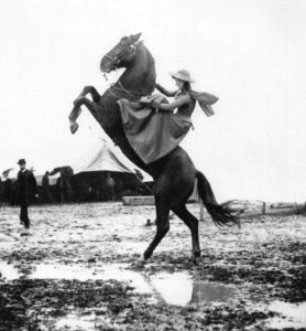 Primoli, Giuseppe - Die Amazone Annie Oakley (Zeno Fotografie)
