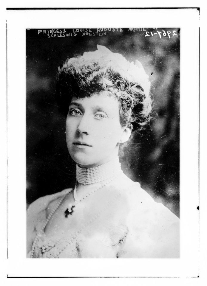 Princess Louise Auguste of Schleswig Holstein LCCN2014695241