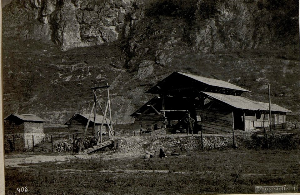 Primolano. Zerstörte italienische Seilbahn. (BildID 15636698)