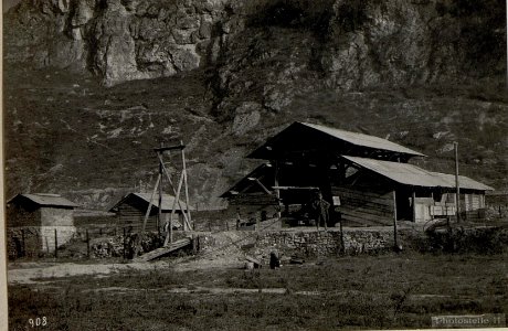 Primolano. Zerstörte italienische Seilbahn. (BildID 15636698)
