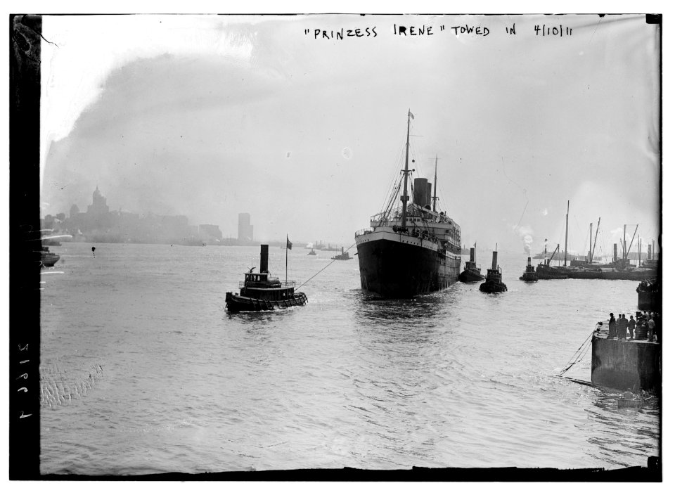 Prinzess Irene towed in LCCN2014689019