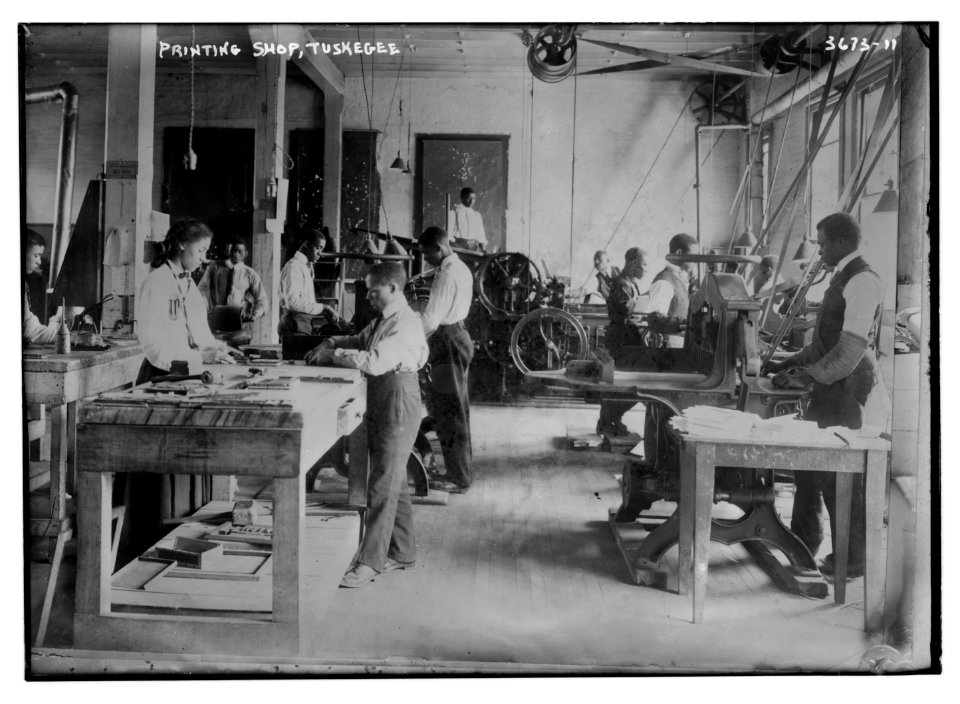 Printing shop, Tuskegee LCCN2014700313
