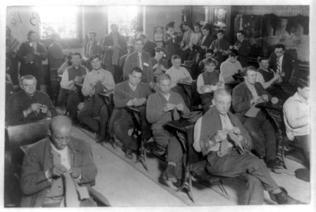 Prisoners knitting in one of their classrooms, Sing Sing LCCN90706210