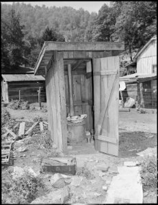 Privy. Big Jim Coal Company, Big Jim Mine, Blanche, Bell County, Kentucky. - NARA - 541163