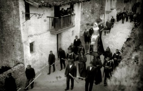 Procesión de Semana Santa en Hondarribia (2 de 3) - Fondo Car-Kutxa Fototeka