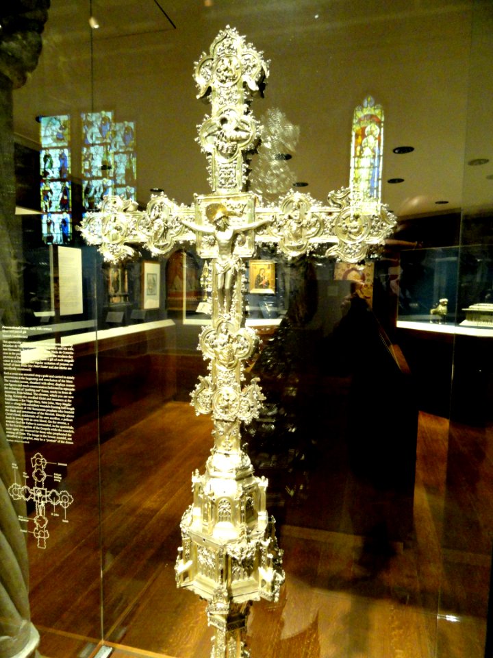 Processional Cross, Andalucia, early 16th century - Nelson-Atkins Museum of Art - DSC08363