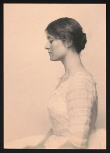 Profile portrait of an unidentified woman, facing left LCCN2017659328