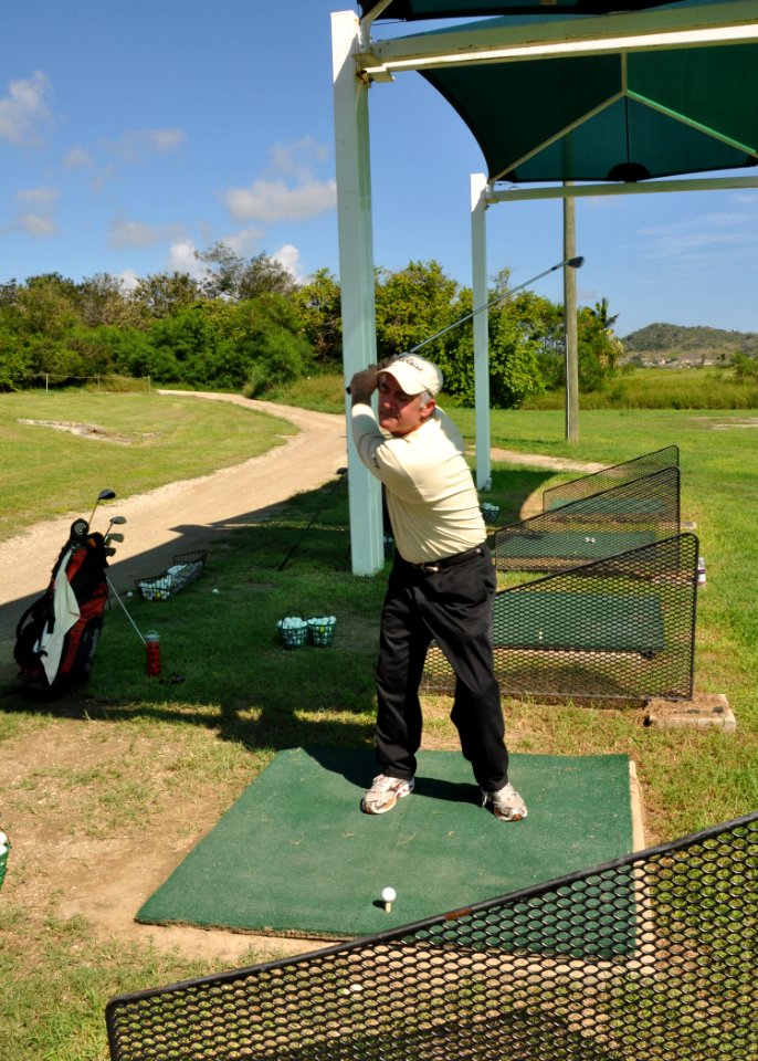 Professional Golf Lessons Offered in Guantanamo Bay DVIDS330419