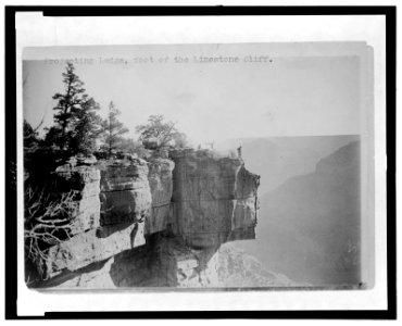 Projecting Ledge, foot of the Limestone Cliff LCCN2006686140