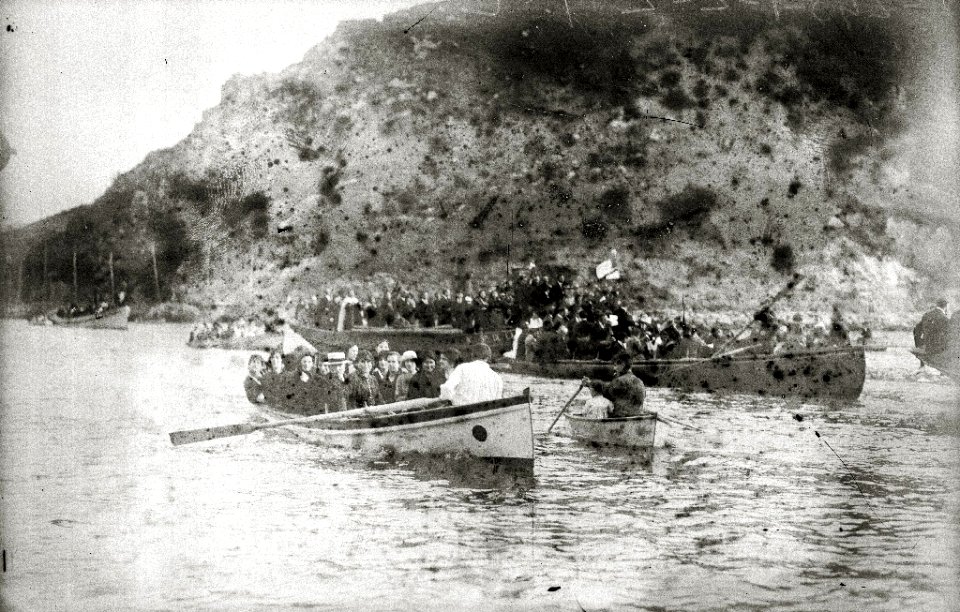 Procesión marítima del Niño Jesús de Praga en la localidad de Pasaia (4 de 4) - Fondo Car-Kutxa Fototeka