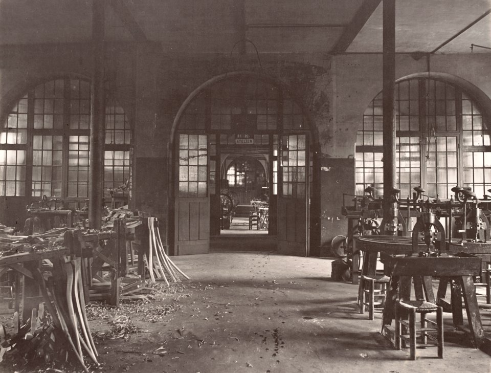 Prison de la Santé - Atelier de menuiserie et de decoupage