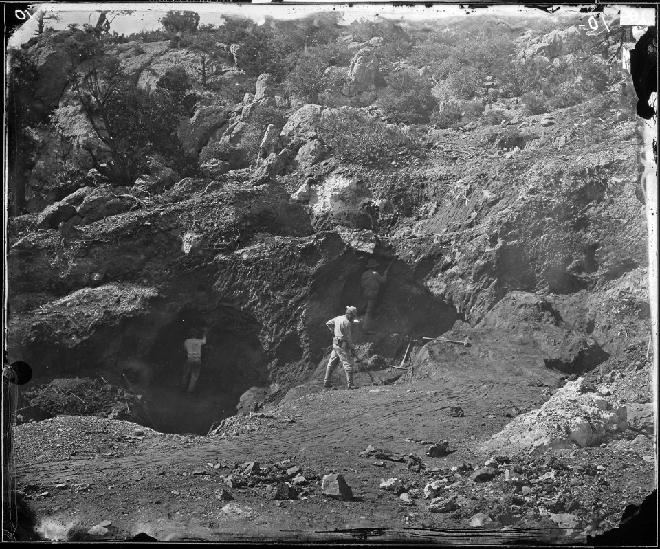 PROPERTY OF EUREKA CONSOLIDATED MINING COMPANY, NEVADA - NARA - 524114