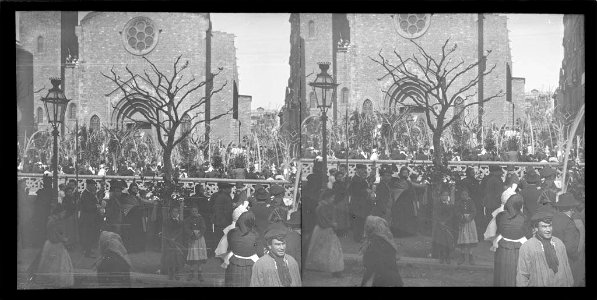 Processó de rams davant l'església de la Concepció al carrer Aragón