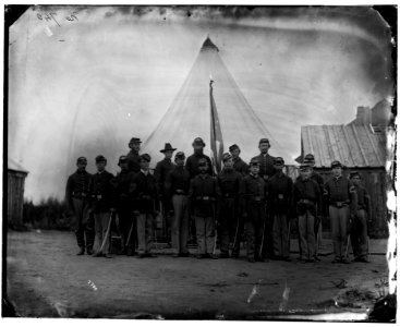 Prospect Hill, Va. Noncommissioned officers of 13th New York Cavalry LOC cwpb.04185