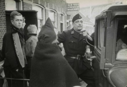 Propaganda Volendam - Fotodienst der NSB - NIOD - 211789