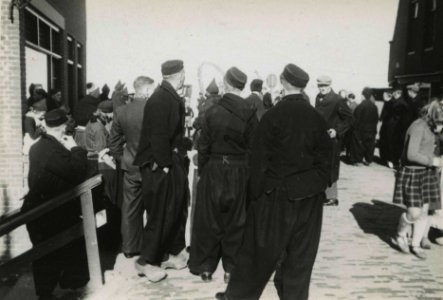 Propaganda Volendam - Fotodienst der NSB - NIOD - 211809