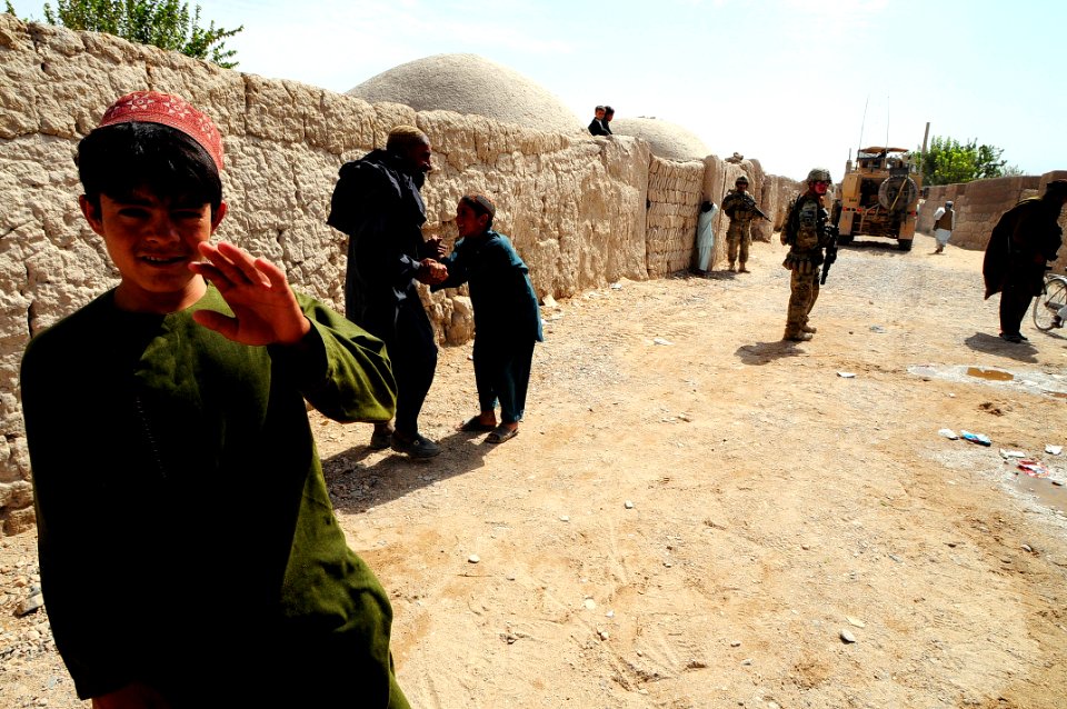 PRT Farah patrol to Dizak Village 120912-N-II659-681