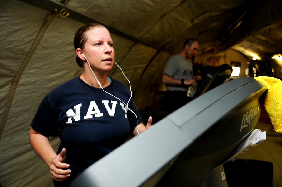 PRT Farah Sailor runs in Afghanistan. (8726684704)