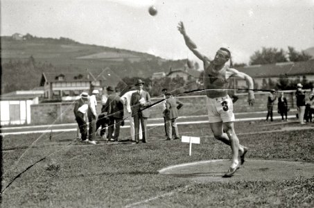 Pruebas atléticas en el campo de Berazubi en Tolosa (7 de 13) - Fondo Car-Kutxa Fototeka