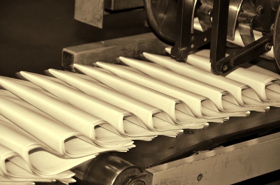 Printing newspapers journalist