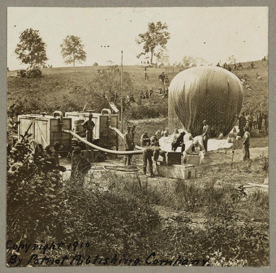 Professor Lowe's military balloon near Gaines Mill, Virginia LCCN2012649020